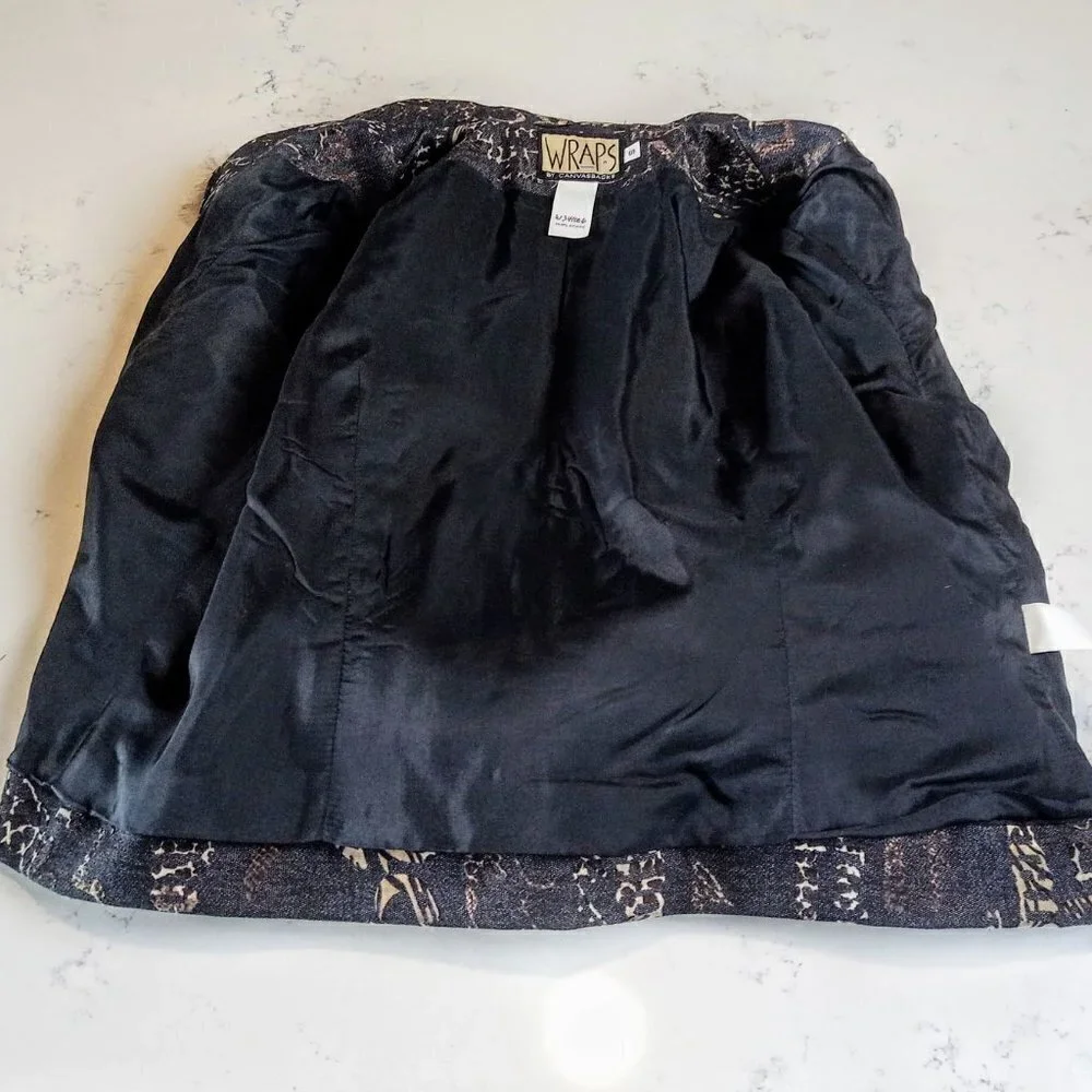 Wraps by Canvasbacks Rabbit Trim Print Jacket
